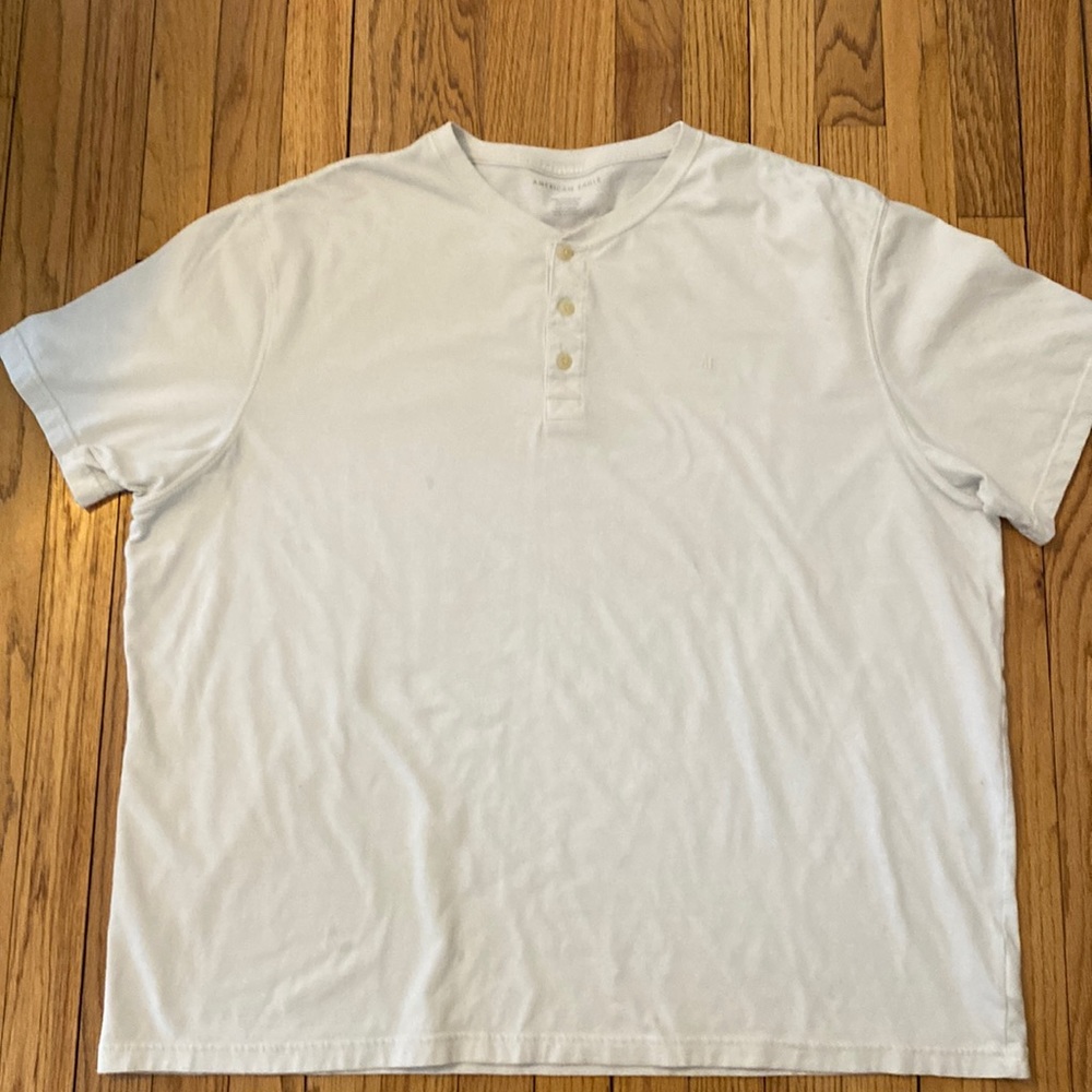 American eagle cream color